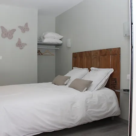 Sous Le Figuier Bed & Breakfast Saint-Siméon-de-Bressieux